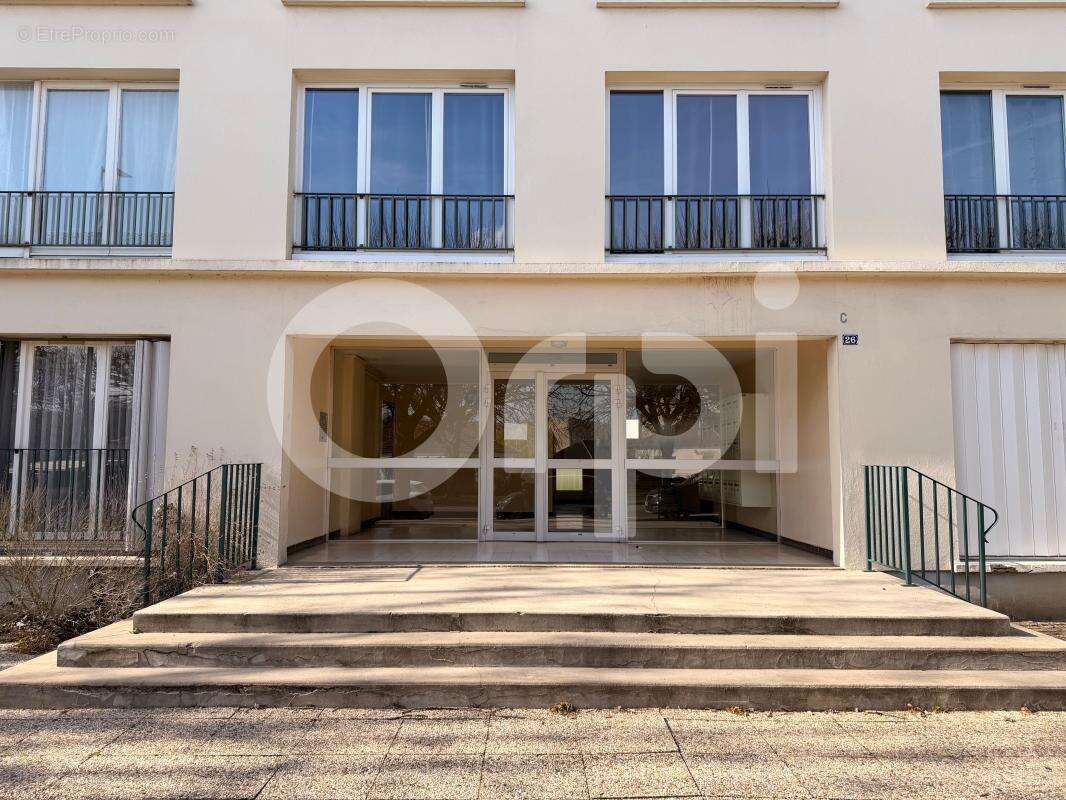 Studio lumineux – 28 m² – Résidence sécurisée - photo 5