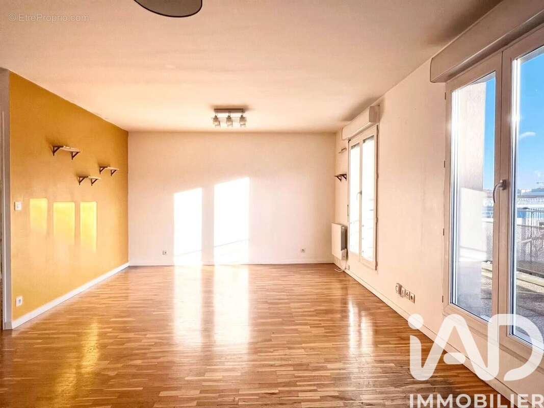 Photo 3 - Appartement à AUBERVILLIERS