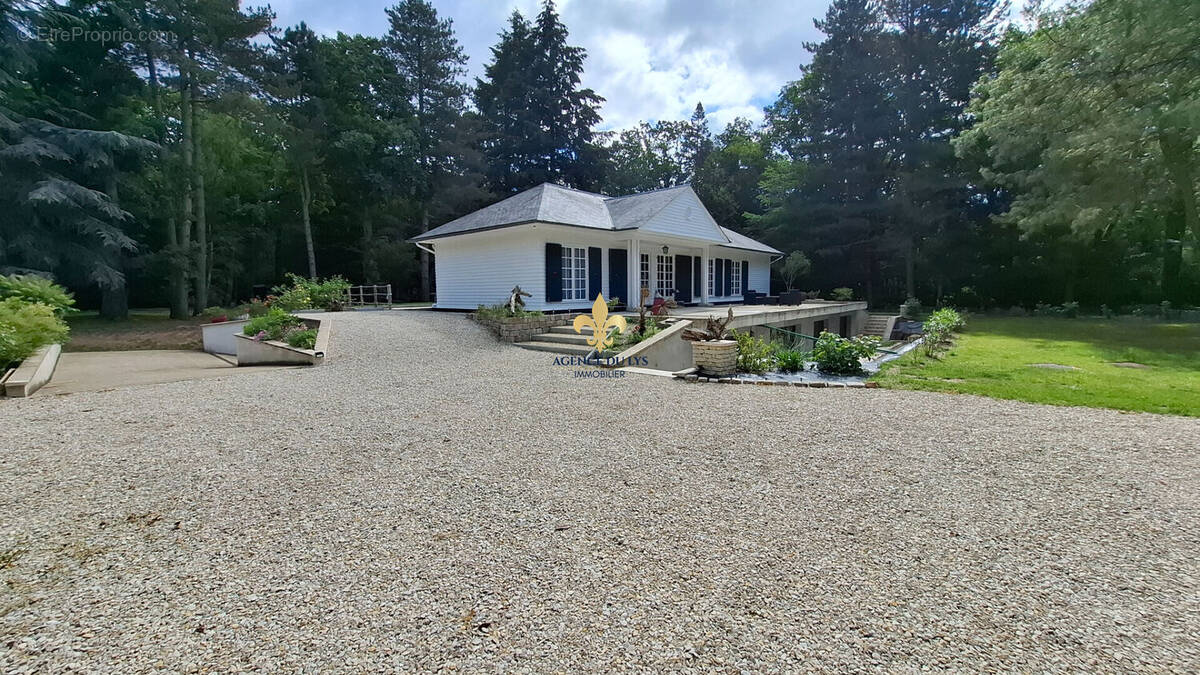 Maison à LAMORLAYE