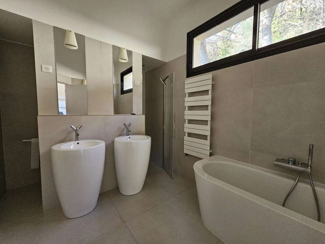 Maison à SAINT-VALLIER-DE-THIEY