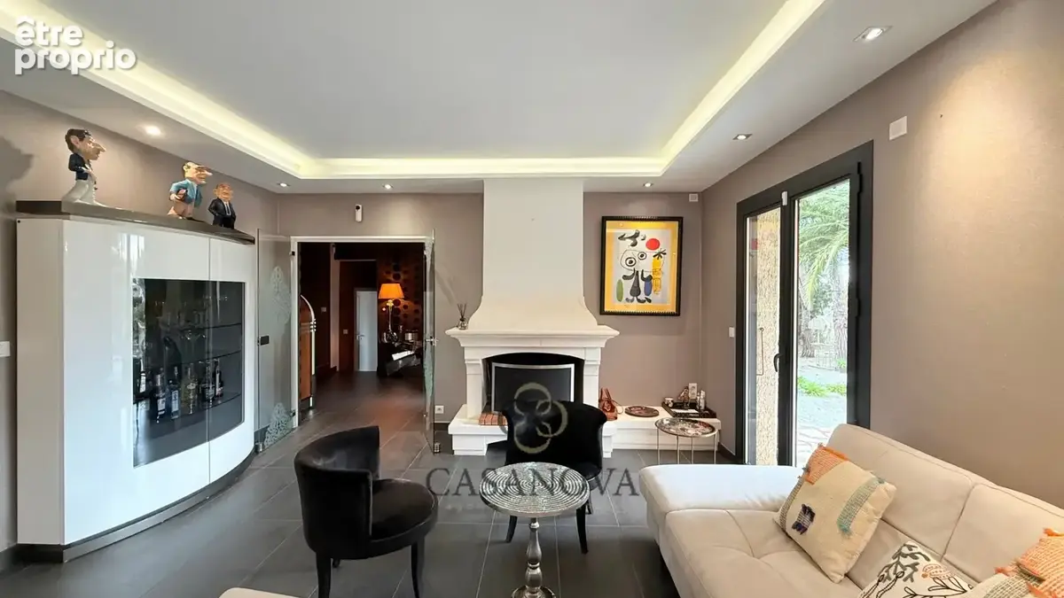 Villa revisitée, art de vivre à la campagne, dépendance, piscine chauffée, sur 2300 m² de terrain constructibles - photo 18
