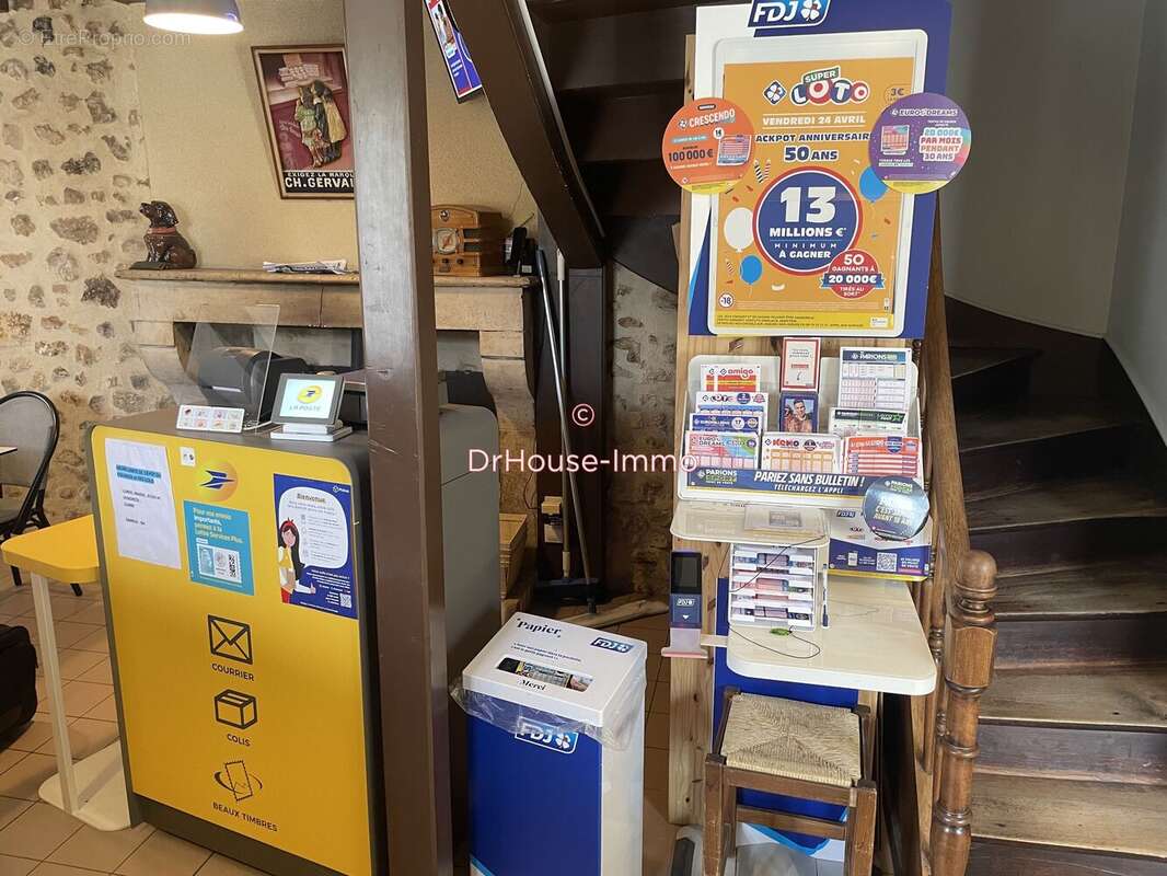 Commerce à SAINT-ADJUTORY