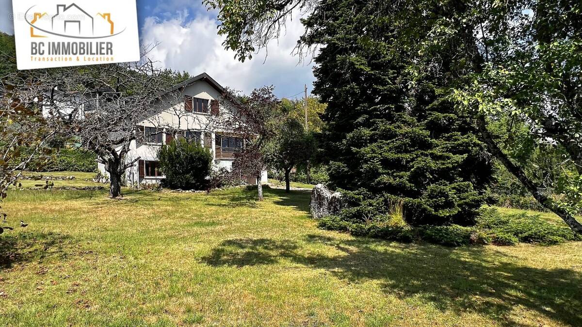 Maison 157 m² à Divonne-Les-Bains  - photo 2