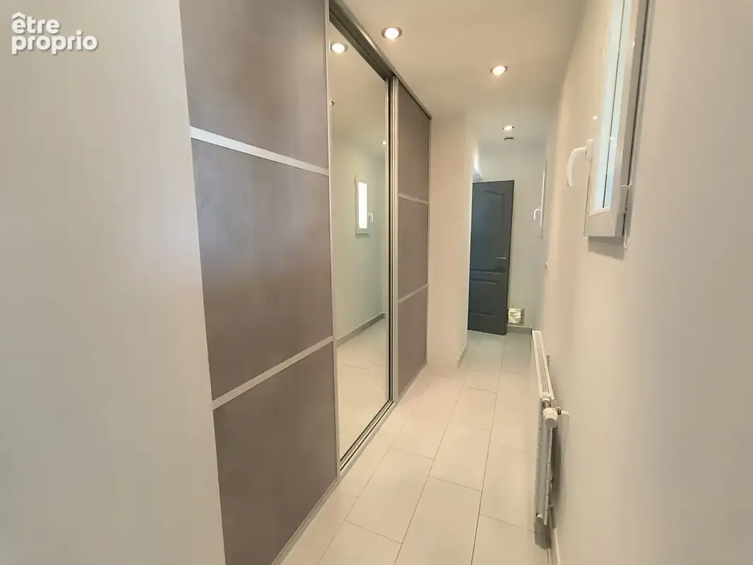 Villa contemporaine de 177m2 avec picsine et garages - photo 16
