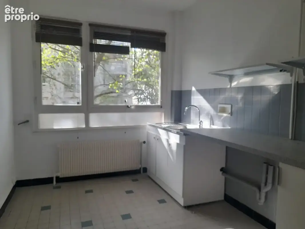 Lyon 3ème T4 (95.52 m2) avec loggia. - photo 6
