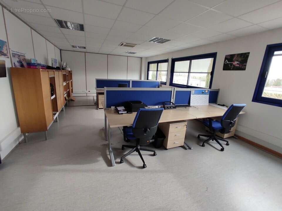 Autre à SAINT-QUENTIN-FALLAVIER