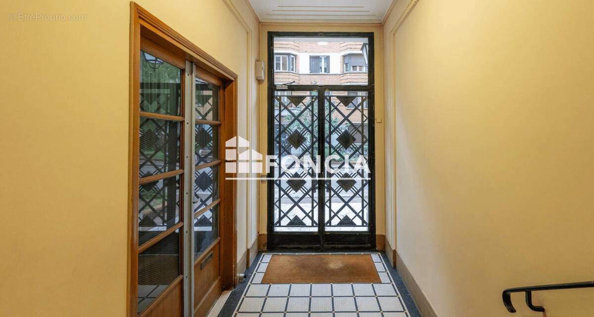 Appartement à PARIS-19E
