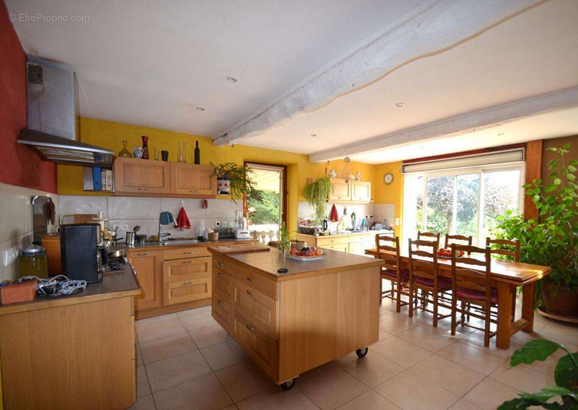 Maison à LENTILLY