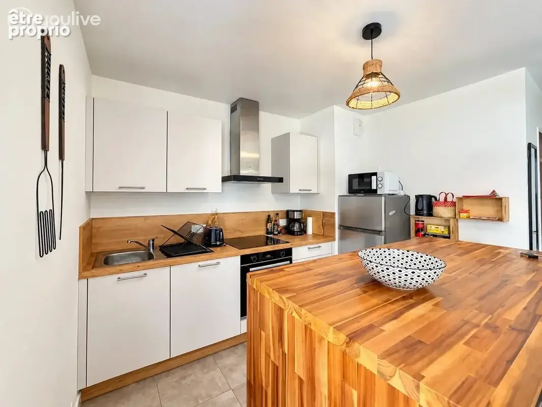 Proche de cervione – charmant t2 meublé avec jardin privatif et terrasse - photo 4