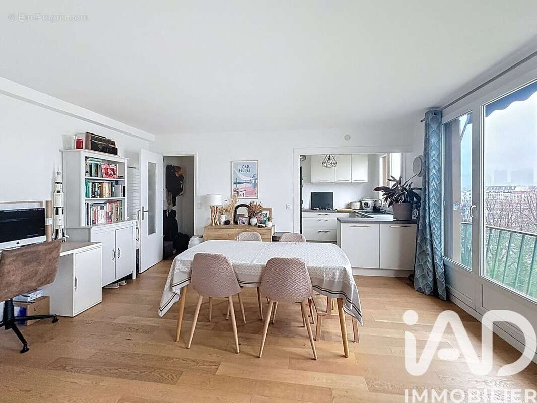 Photo 5 - Appartement à LA GARENNE-COLOMBES