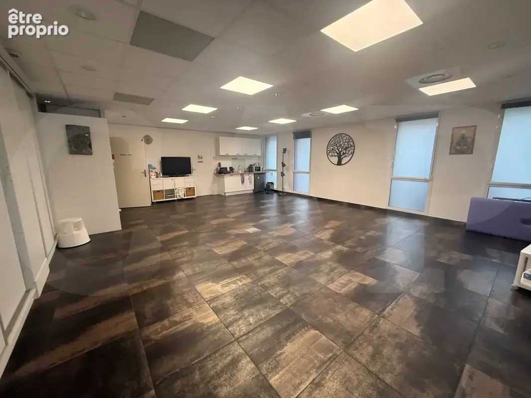 Commerce 85 m² à vendre à Chartres-De-Bretagne (35131) - photo 2