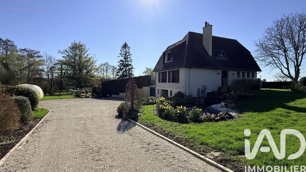 Photo 1 - Maison à COMMES