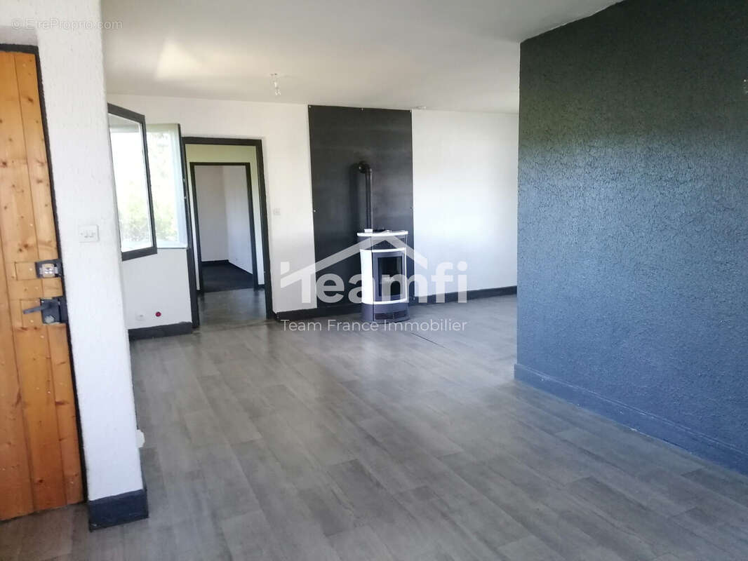 Maison à BAS-EN-BASSET