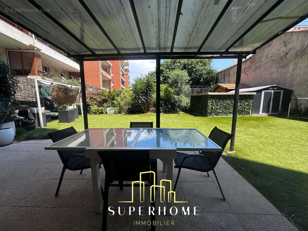 Appartement à MARSEILLE-8E