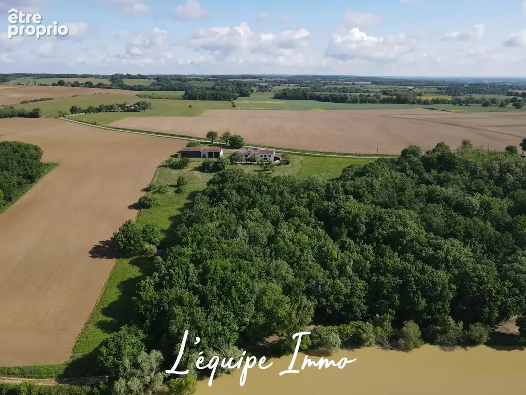 Ferme à rénover avec dépendances sur 2ha environ - photo 15