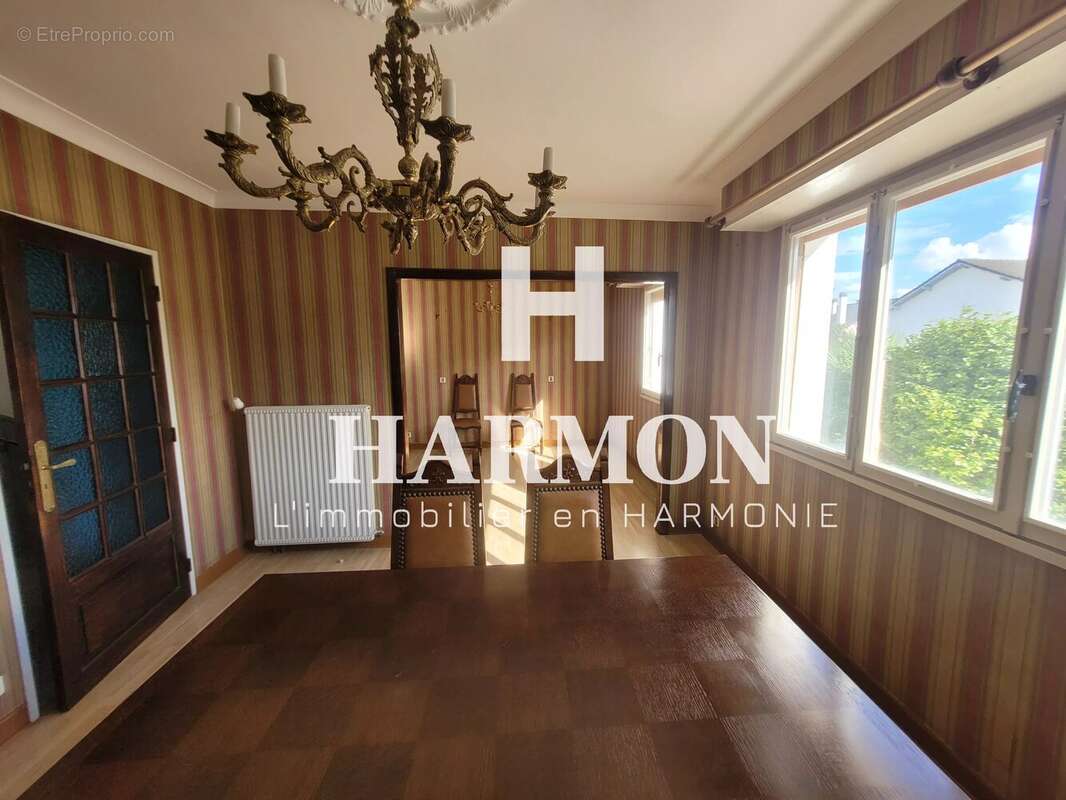 Maison à OLORON-SAINTE-MARIE