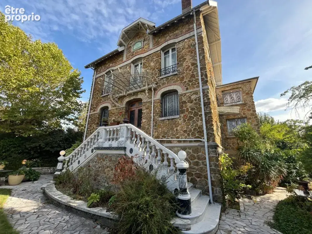 Maison à VAIRES-SUR-MARNE
