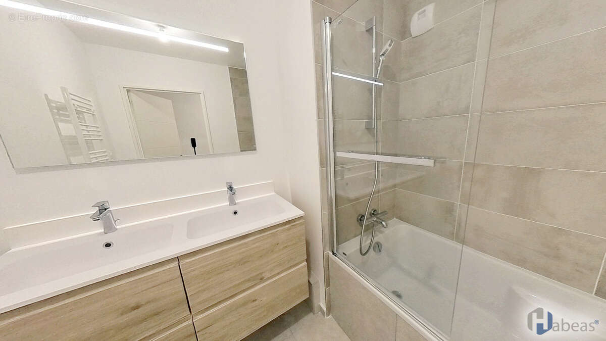 Appartement à VILLE-LA-GRAND