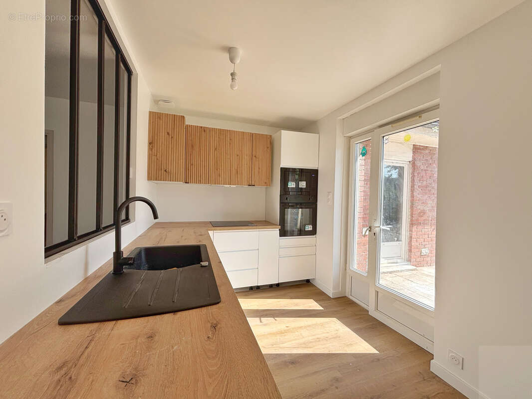 Pavillon individuel de plain pied - 123 m2 - 4 chambres - photo 5