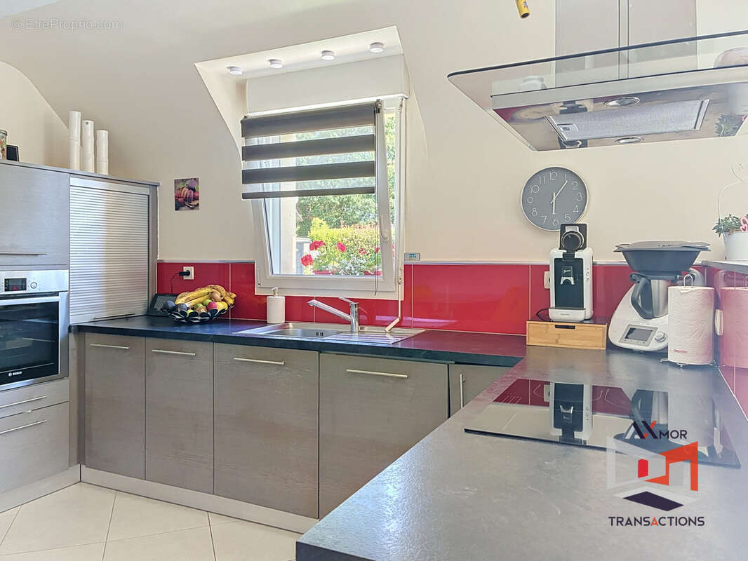 PLOUBEZRE : Maison familiale, 4 chambres, environnement très calme, aucun travaux - photo 7