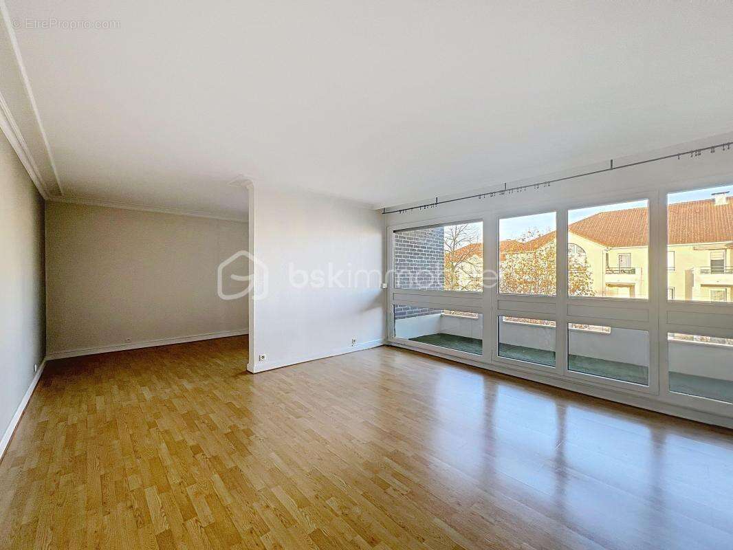 Appartement à LIMEIL-BREVANNES