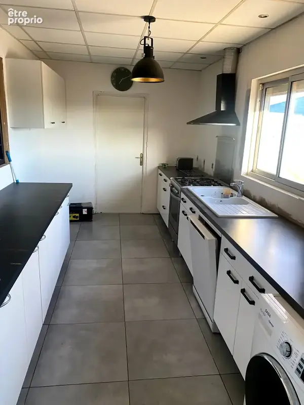 Local professionnel atelier stockage avec appartement - photo 6