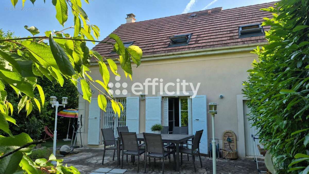 Maison à CHELLES