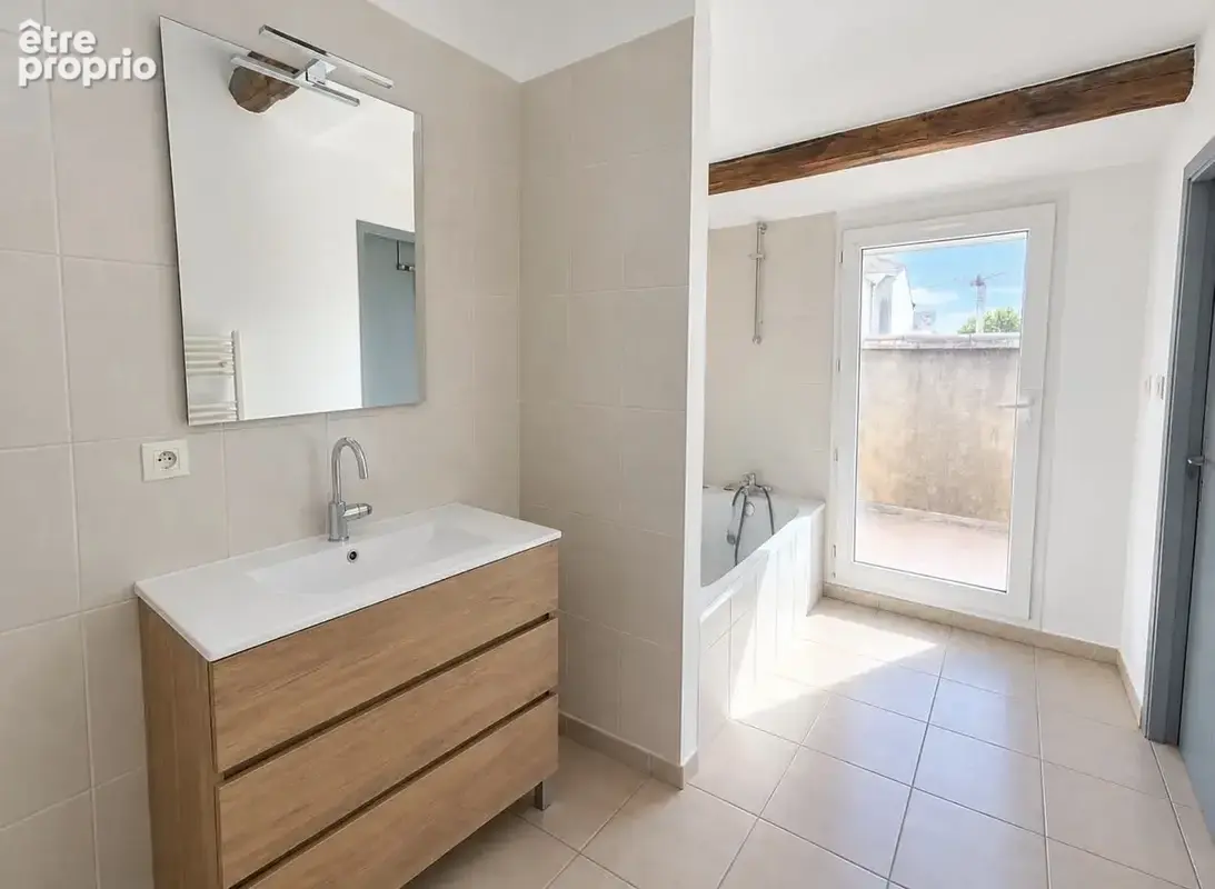 Sorgues centre-ville   Charmant appartement T2 de 31,87 m2 avec terrasse - photo 4