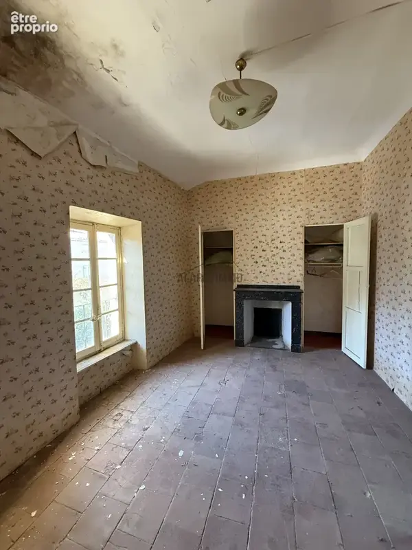 Maison de village avec extérieur, dépendances et grande remise - photo 12