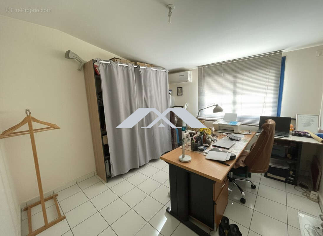 Maison 90 m² à Saint-Pierre  - photo 5