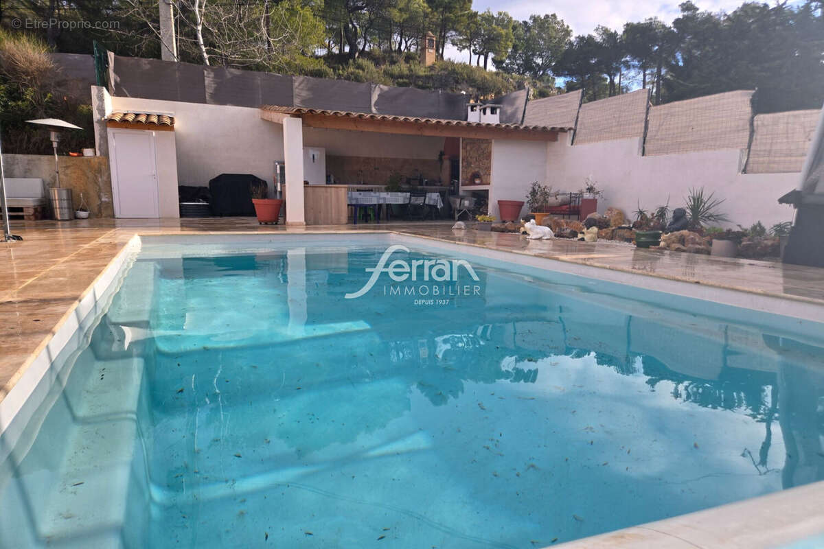 Maison à VILLECROZE