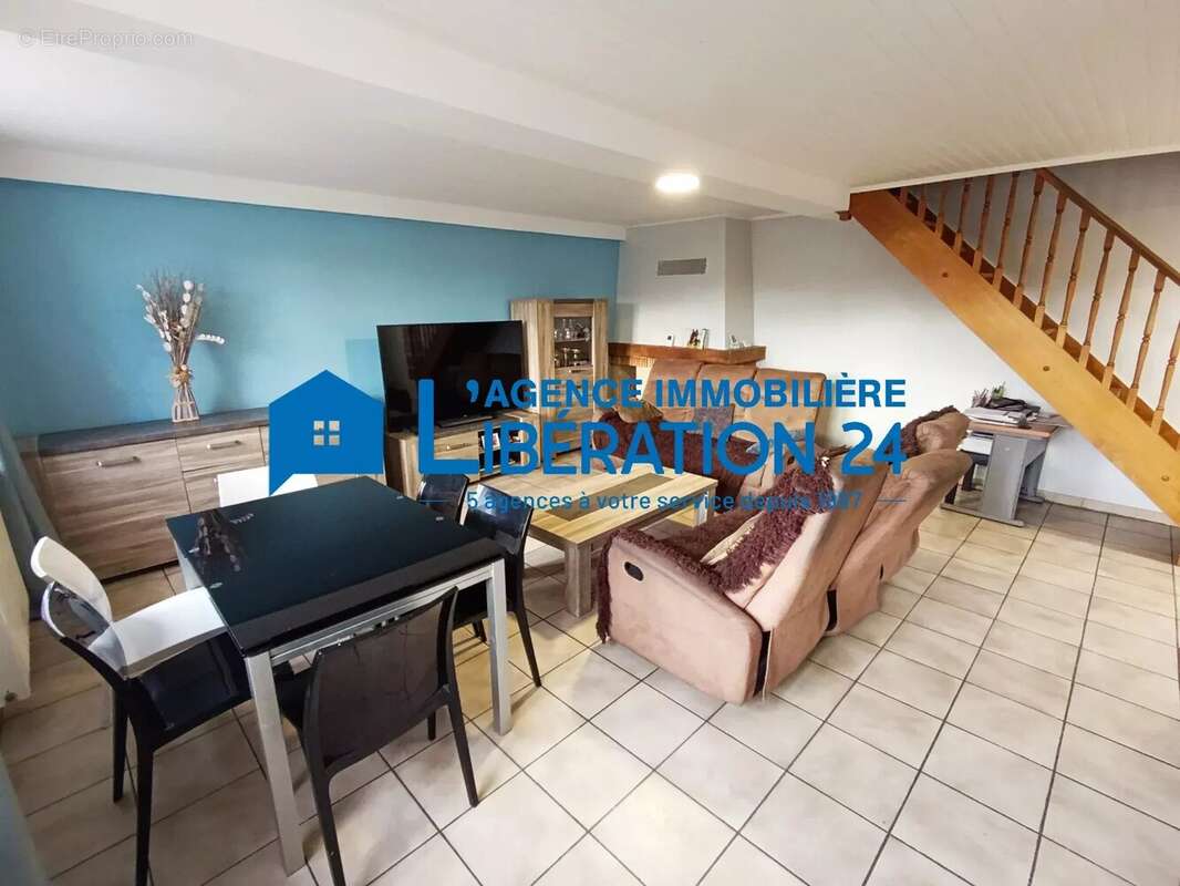 Appartement à SAINT-GENEST-LERPT