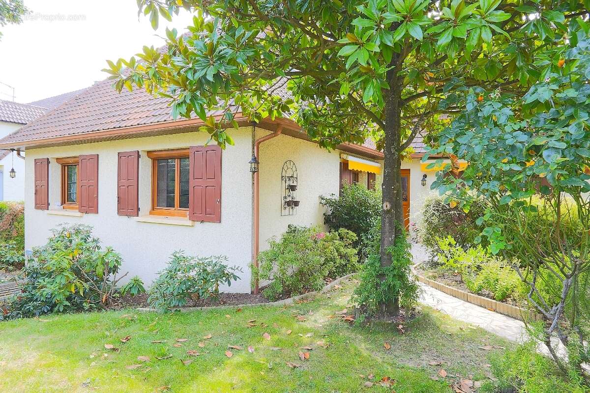 Maison à YERRES