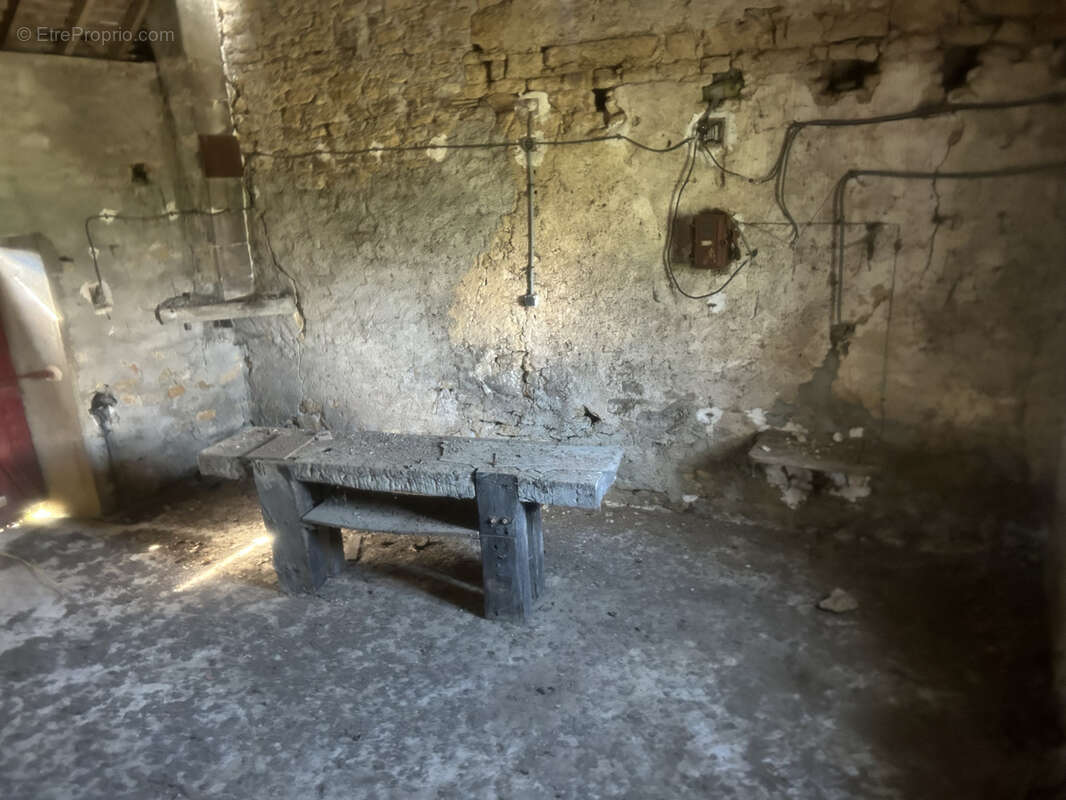 Maison à LURCY-LE-BOURG