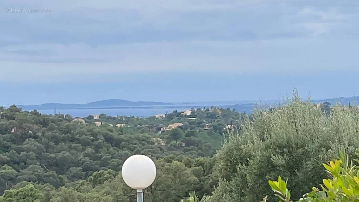 Maison à LA LONDE-LES-MAURES