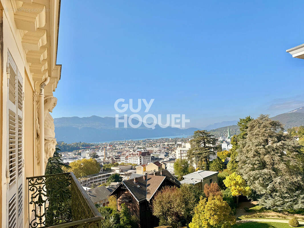 Appartement à AIX-LES-BAINS