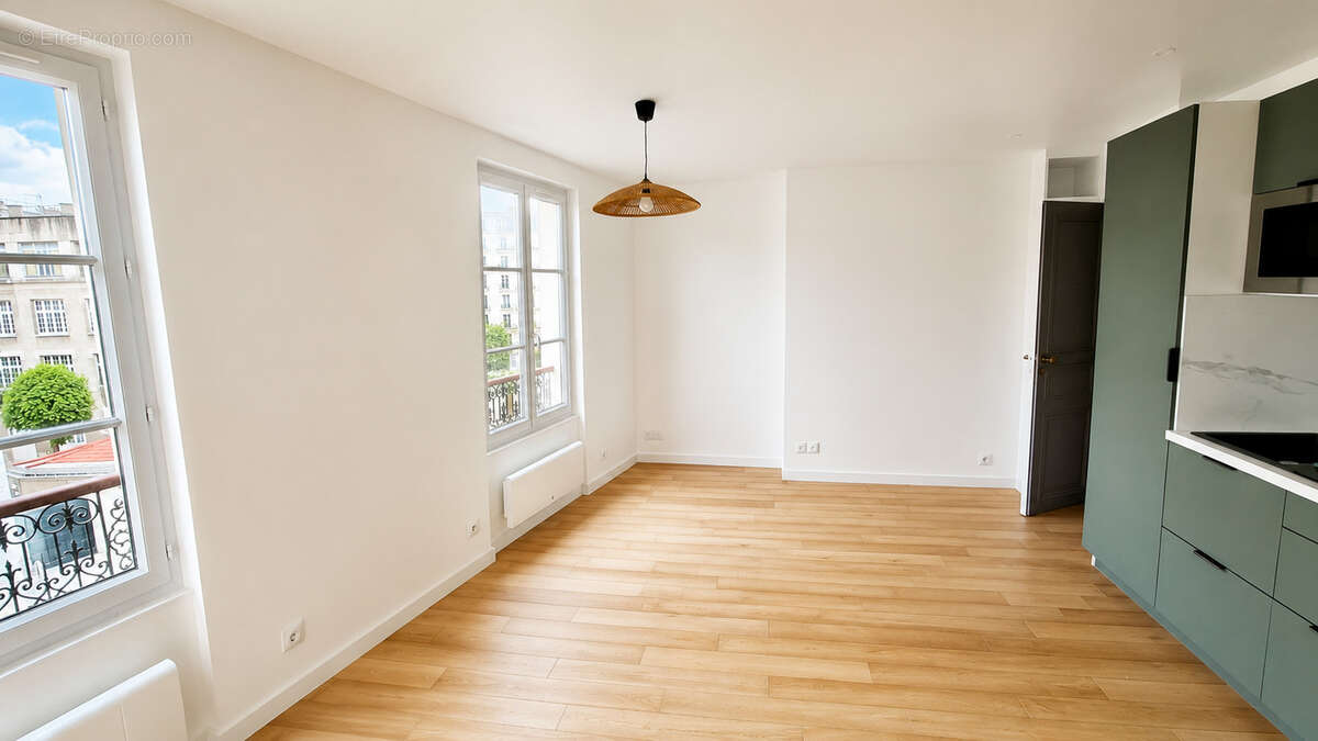 Photo 2 - Appartement à PARIS-16E