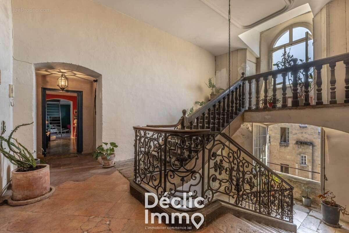 Appartement T5 en duplex Quartier Saint-Paul - photo 9