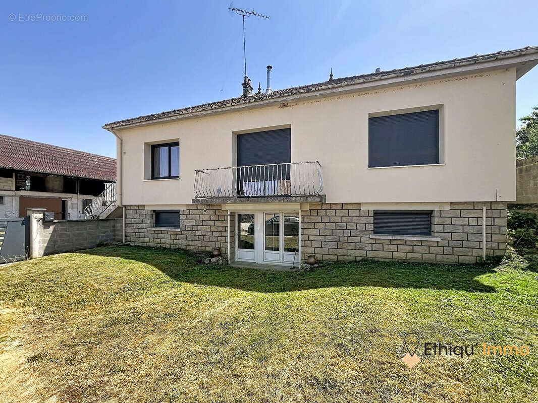 Maison 225 m² à Nully  - photo 2
