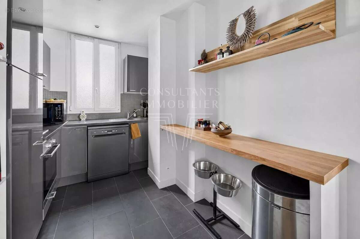 Appartement à PARIS-15E