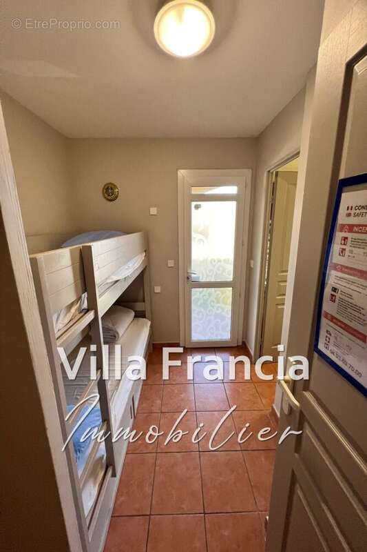 Appartement à MANDELIEU-LA-NAPOULE