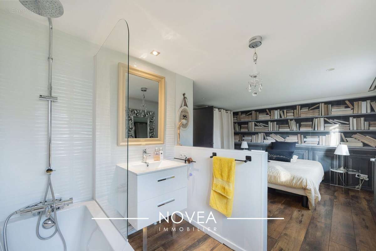 Maison à RILLIEUX-LA-PAPE