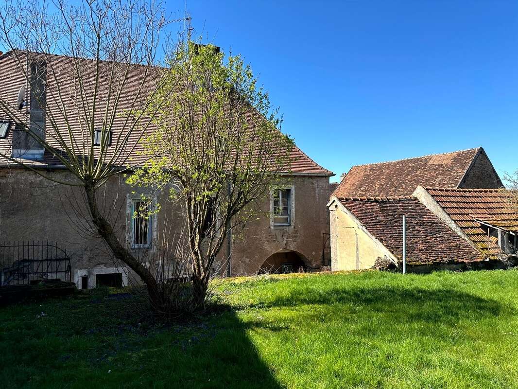 Maison à vendre 11 pièces PRECY SOUS THIL (21) - photo 7