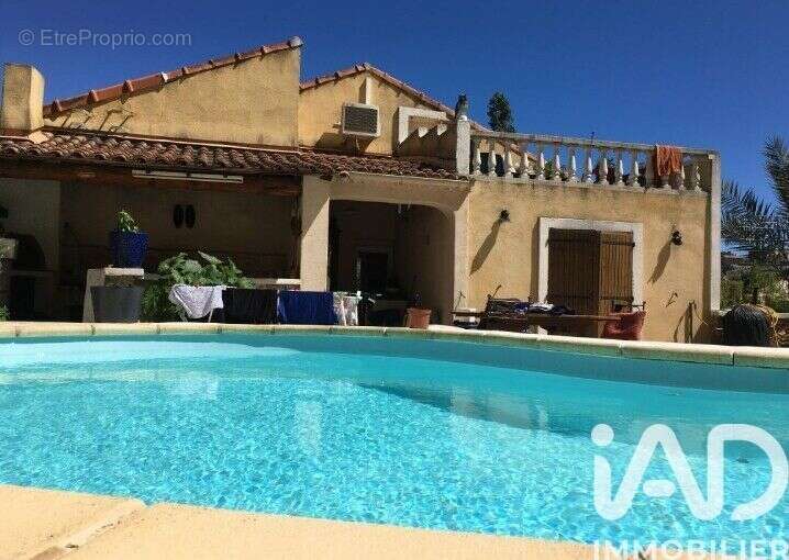 Photo 2 - Maison à ENSUES-LA-REDONNE