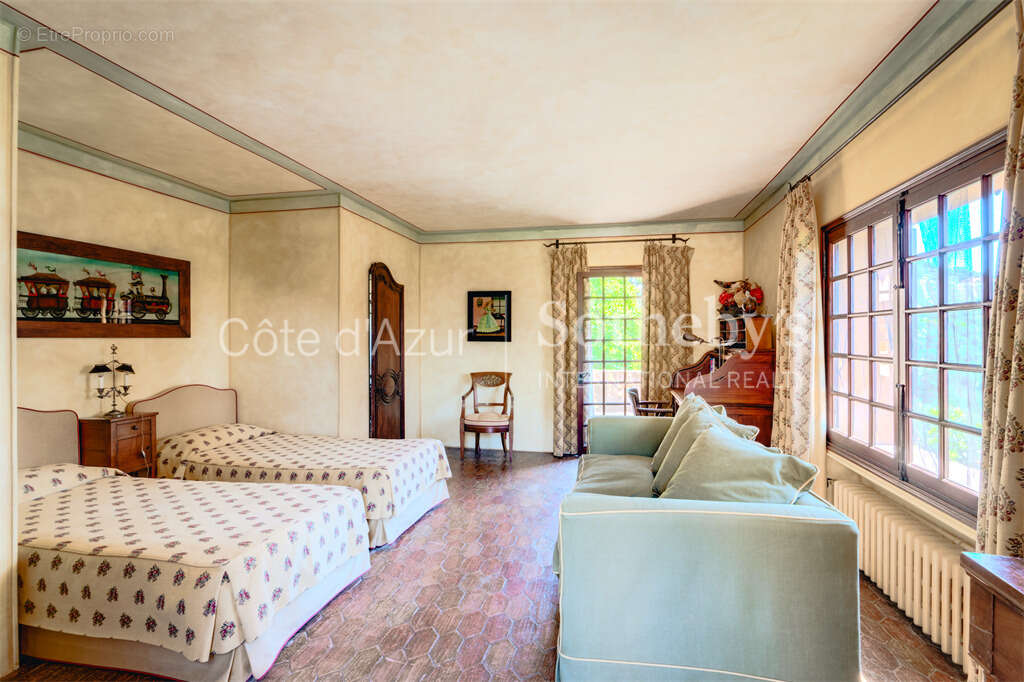 Villa historique, vue panoramique Monaco, jardin luxuriant à Roquebrune-Cap-Martin - photo 13