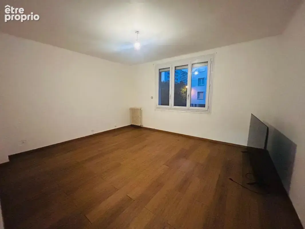 Appartement à MARSEILLE-9E