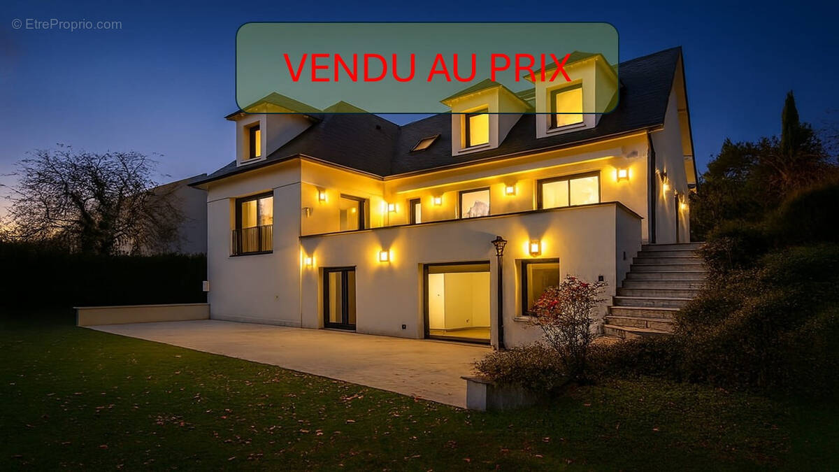 Maison à VAUHALLAN