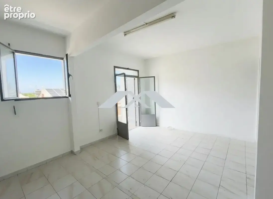 Appartement 150 m² à vendre à Saint-Louis (97421) - photo 2