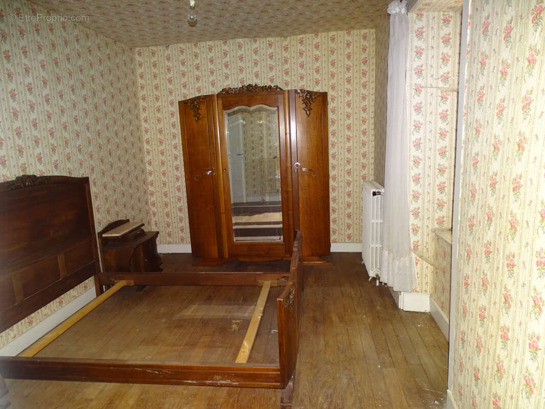 Maison à LA PORCHERIE