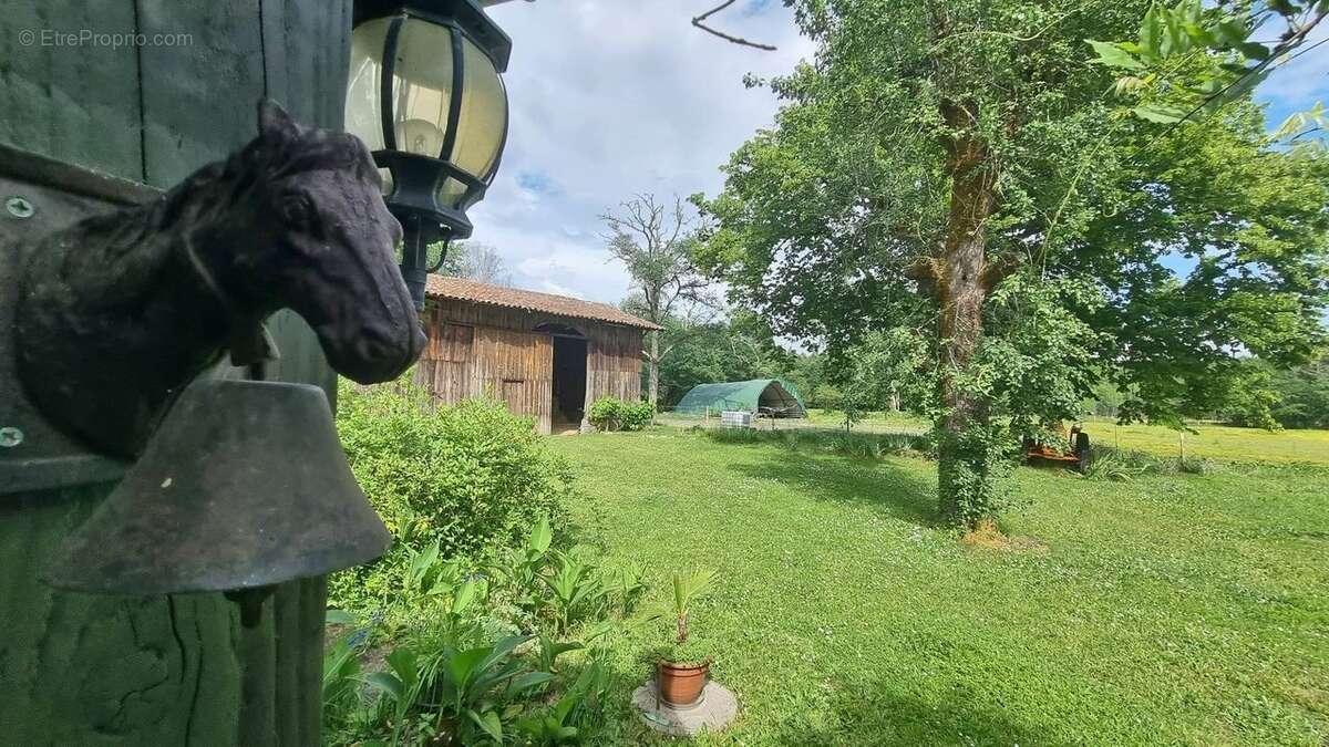 Maison à SAINT-SYMPHORIEN